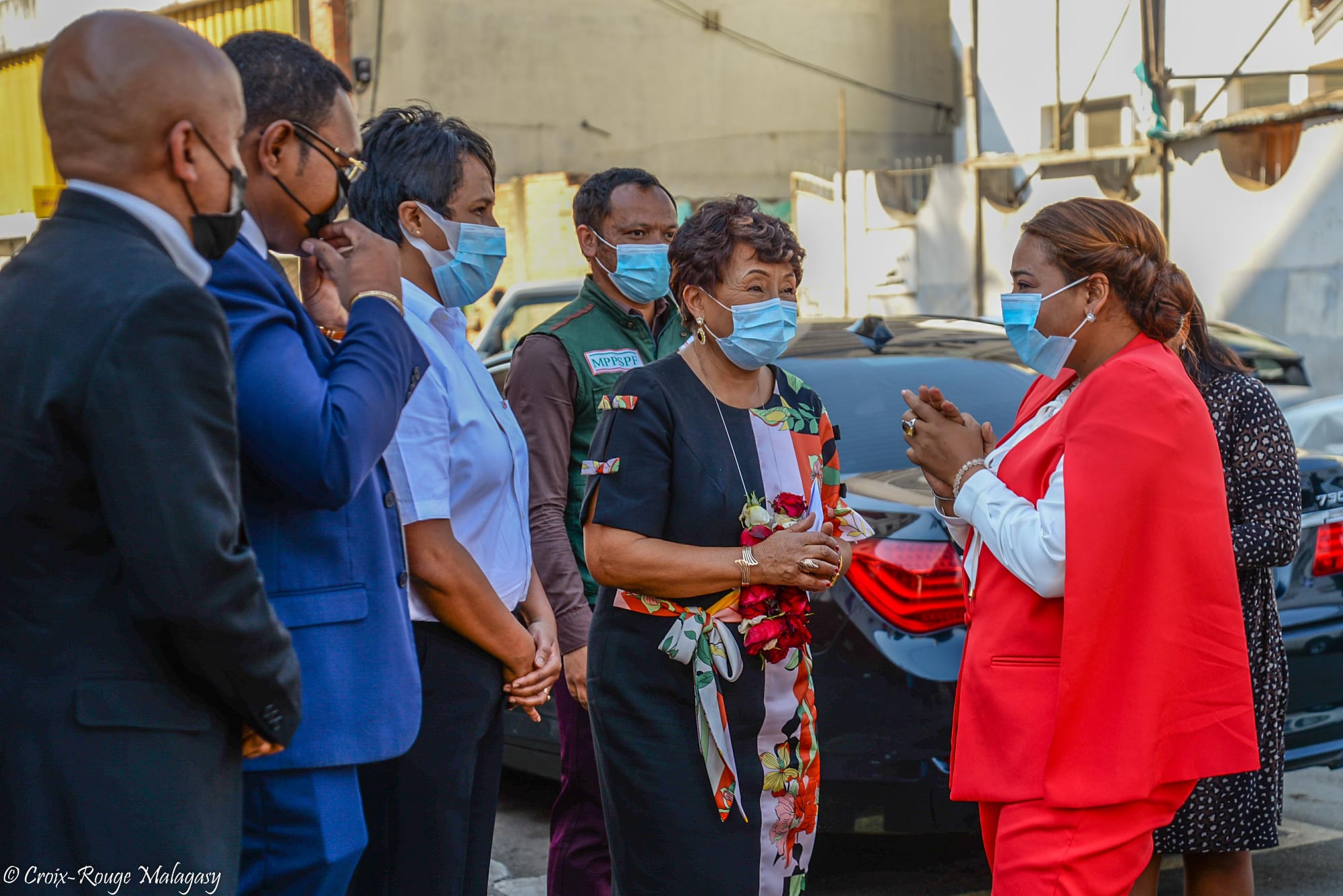 Cérémonie de remise de jouets, de fourniture scolaire pour les enfants du District 5